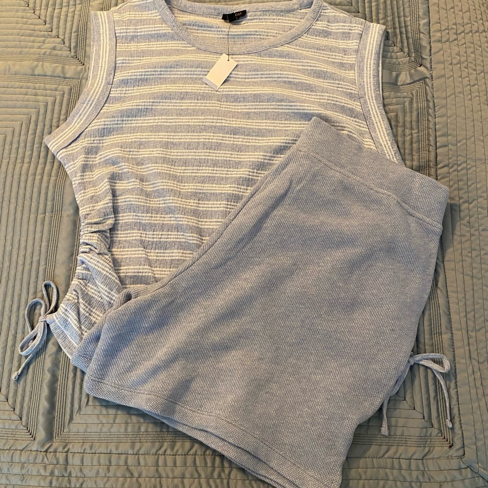 NWT Talbots Blue and White Striped Sleeveless LP Top and L Shorts Set